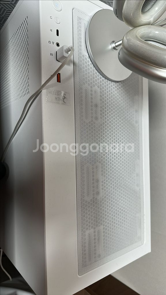 9800x3d / rtx5080 게이밍 본체 팝니다--0