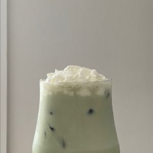 맥주잔 4개