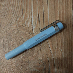 카웨코 스포츠 컬렉션 만년필 멜로우블루 판매해요