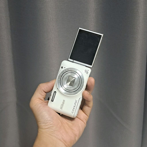 셀카 가능! 니콘 Coolpix S6600 콤팩트 디카