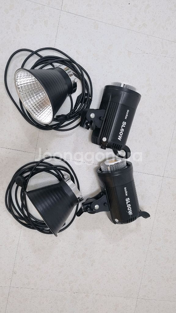 Godox 고독스 SL60W 지속광 조명 판매합니다--0