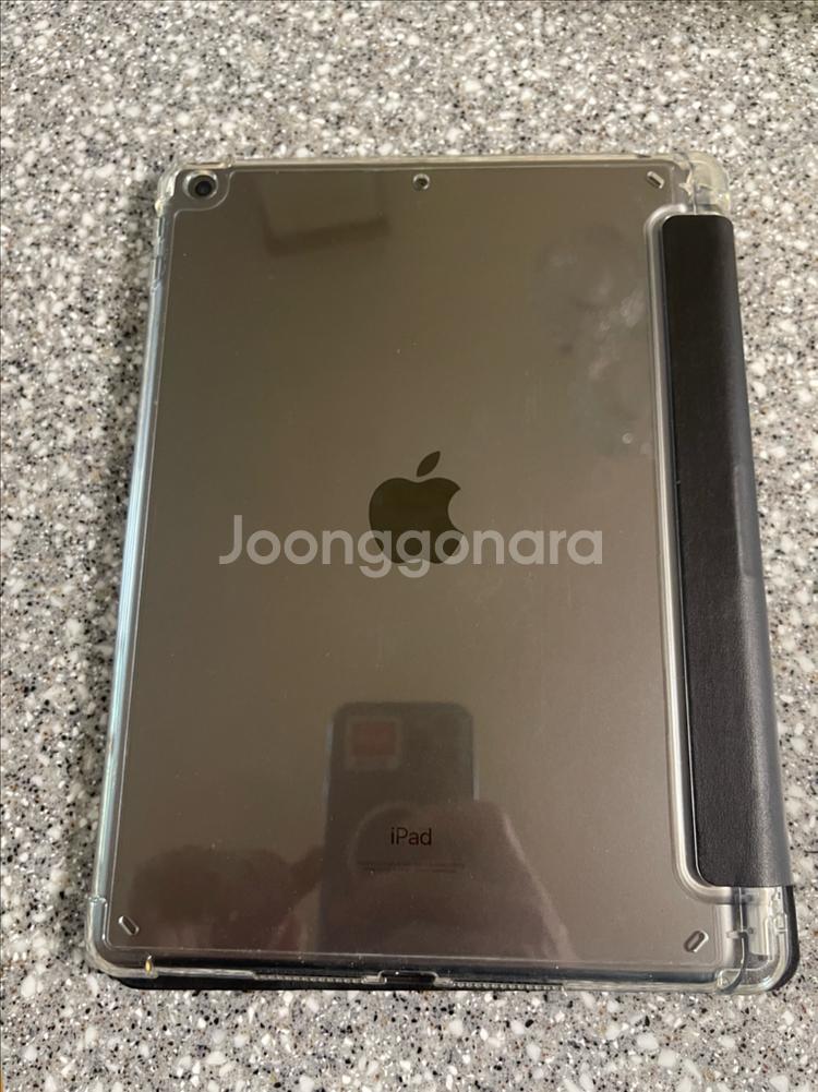 아이패드 9세대 64GB + 애플펜슬 1세대 판매합니다--1