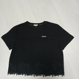 미우미우 밑단 레이스 반팔티