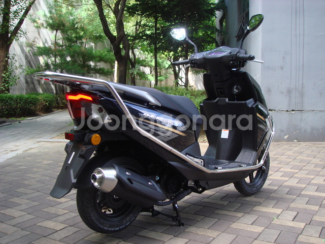2025년식 하우즈스즈키 AFR 125 S--2