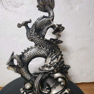 백동 용 브론즈
