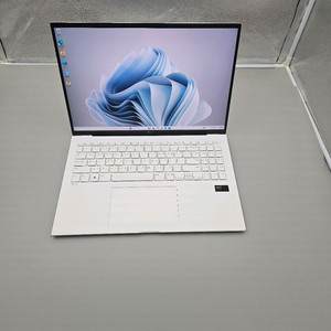 25년제조)LG그램 노트북 16인치 U5/램16/SSD