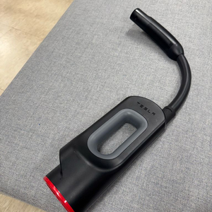 테슬라 차데모 어댑터