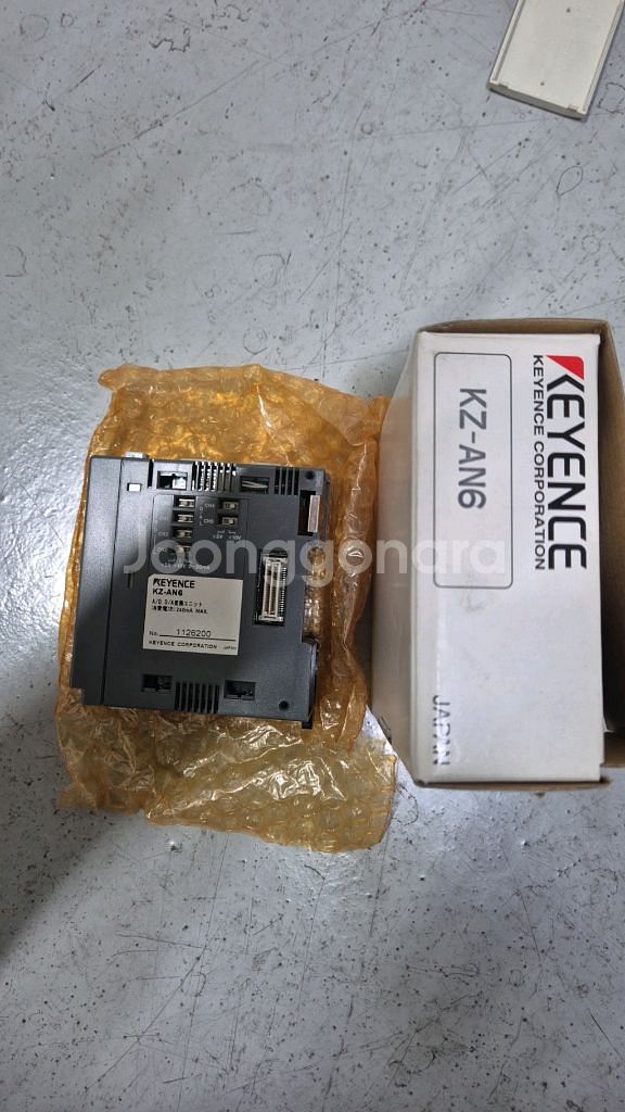 키엔스 KEYENCE. PLC. KZ-AN6--0