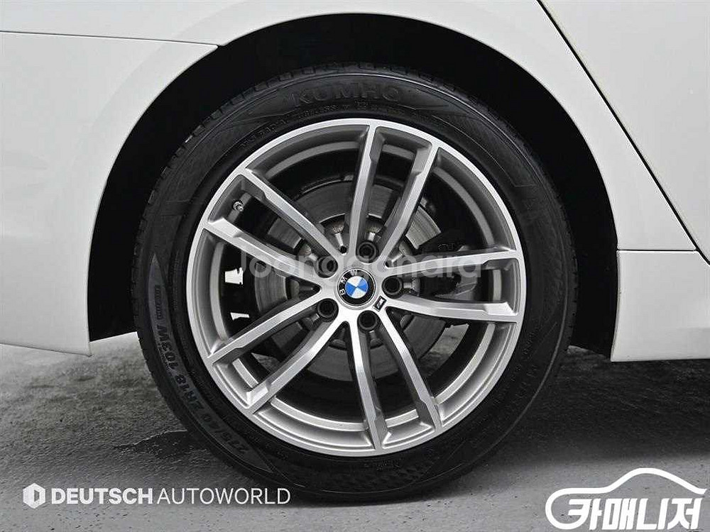 [BMW]5시리즈 (G30) 520d M 스포츠 플러스--4