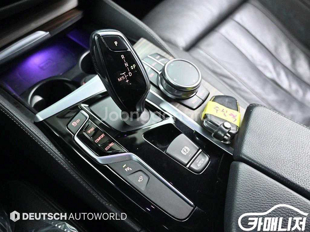 [BMW]5시리즈 (G30) 520d M 스포츠 플러스--8