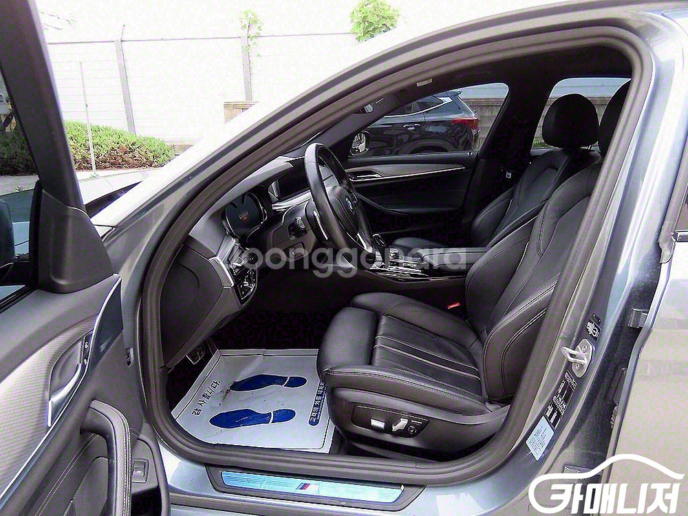 [BMW]5시리즈 (G30) 520d M 스포츠 #앱특--4