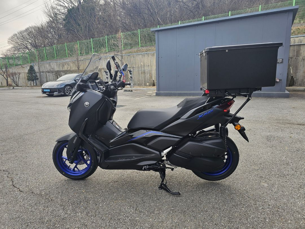 25년식 야마하 XMAX300 배달오토바이 이미지