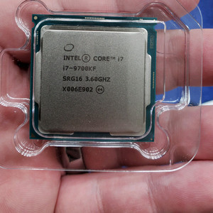 i7 9700kf cpu 단품팝니다