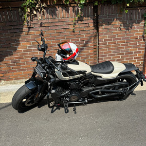 할리 스포스터S 23년식 민트급정품풀튜닝 판매합니다