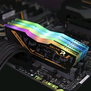 T-Force DDR4 CL15 Delta RGB
