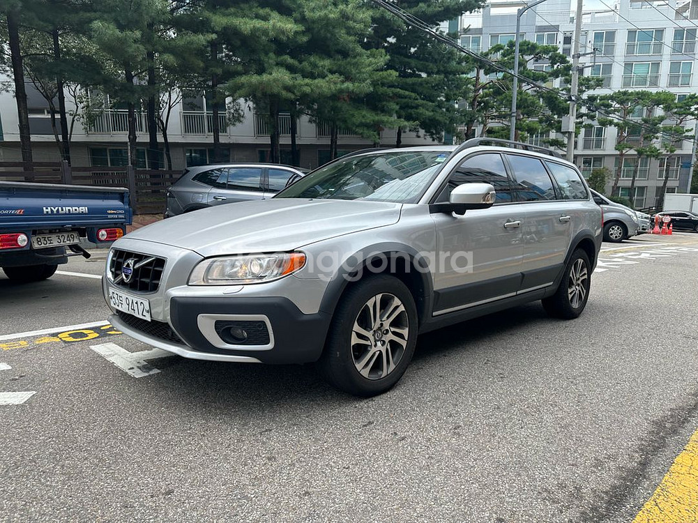 2012년식 볼보 XC70 135,000km--0