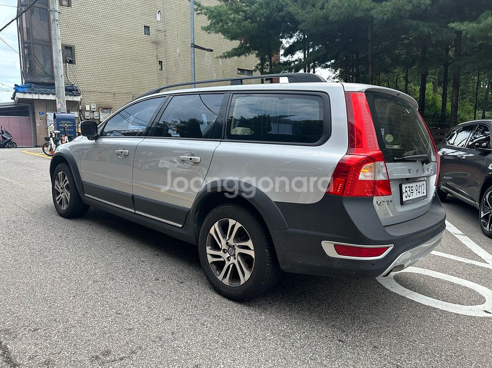 2012년식 볼보 XC70 135,000km--4