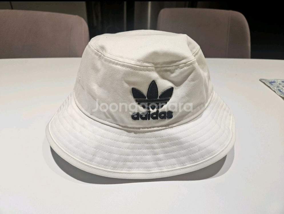 아디다스 버킷햇--0