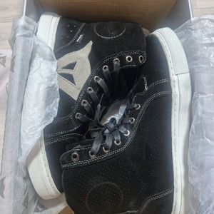 알리 다이네즈 스니커즈 44사이드 새상품