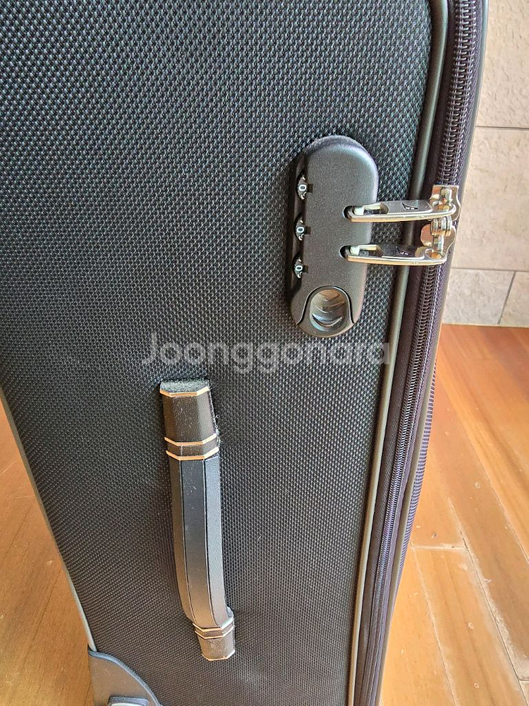 24인치 여행캐리어 팔아요--6