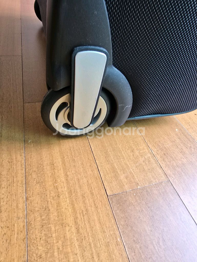 24인치 여행캐리어 팔아요--7