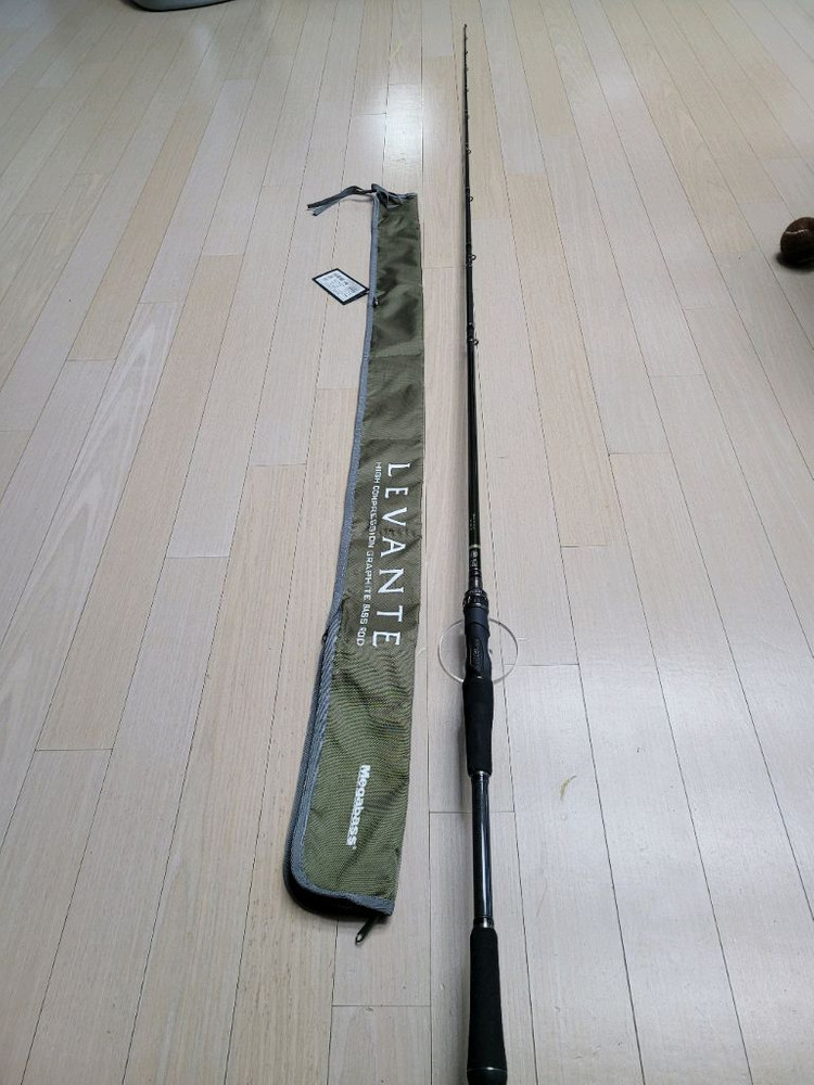 메가배스 레반테 베이트2피스 F7-72LV 배스낚시대 이미지