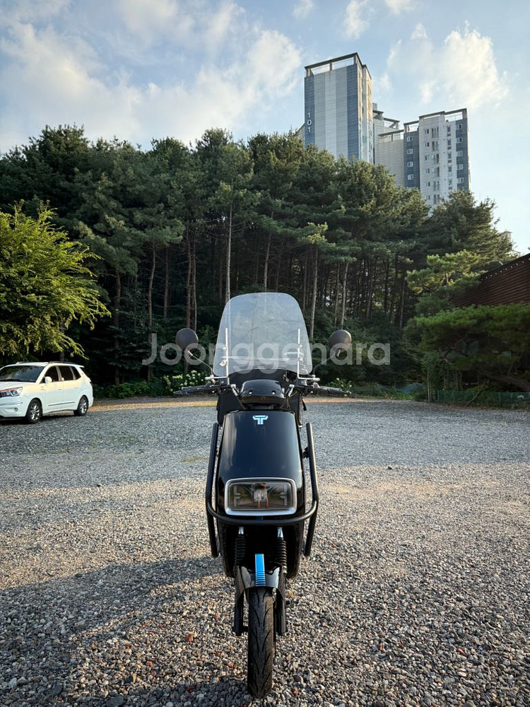 타우러스es듀얼 배터리 두개 신차급 전기오토바이--1