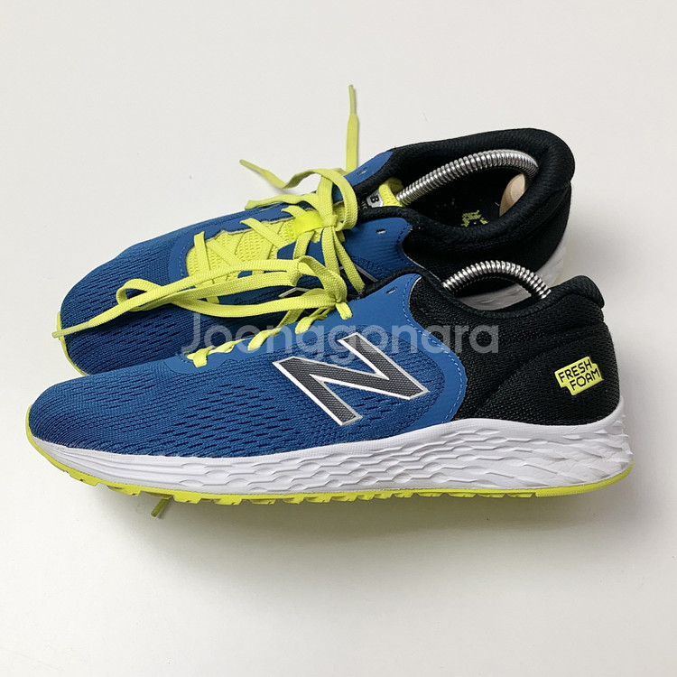 [240/정품] 뉴발란스 아리쉬 V2 프레쉬폼 운동화--0