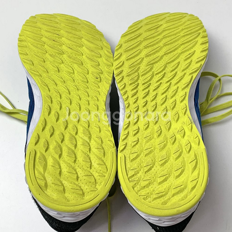 [240/정품] 뉴발란스 아리쉬 V2 프레쉬폼 운동화--5