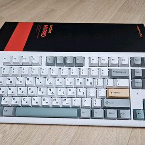 아콘 m1 pro 키보드