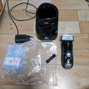 브라운 7 전기면도기