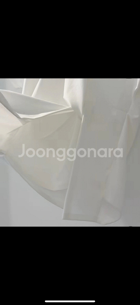 화이트 절개 티셔츠(새상품)--1