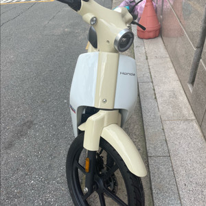 혼다 슈퍼커브E(전기스쿠터)