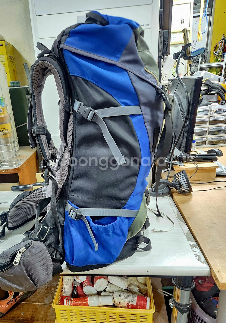 도이터 에어컨텍트 45+10 배낭--0