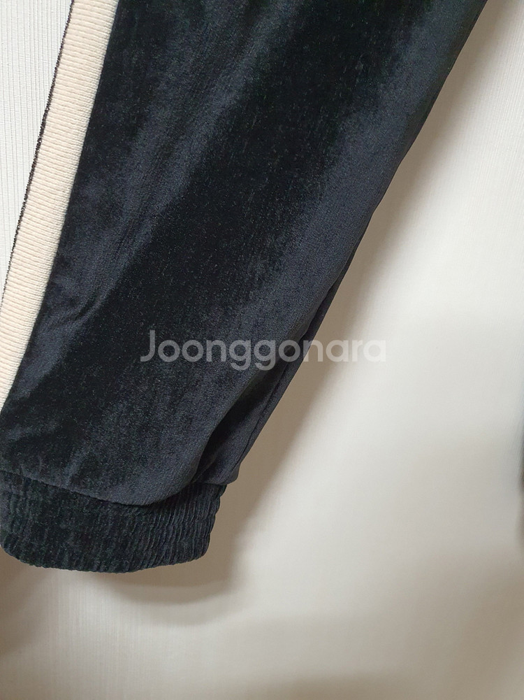 오즈세컨 글리터라인 벨루아 조거 팬츠 44 사이즈 정품--6