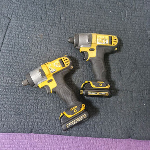 12V 디월트충전임팩드라이버 DCF815