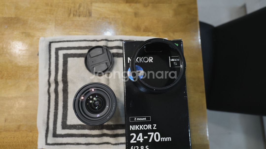 니콘 z 24-70mm f2.8--0