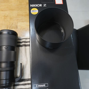 니콘 z 180-600mm 판매합니다.