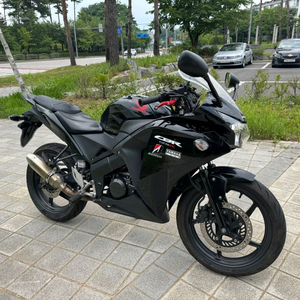 혼다 cbr125 15년 짧은키로수 풀배기 팝니다
