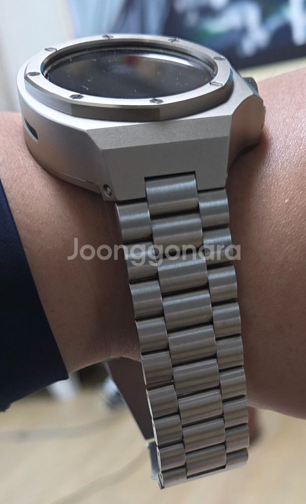 갤럭시 울트라워치 47mm 풀박스.--3