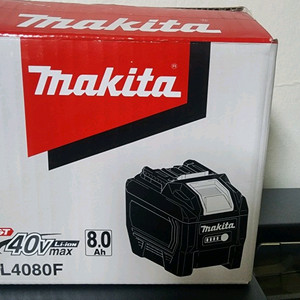 마끼다40V8.0Ah정품배터리 BL4080F 새상품