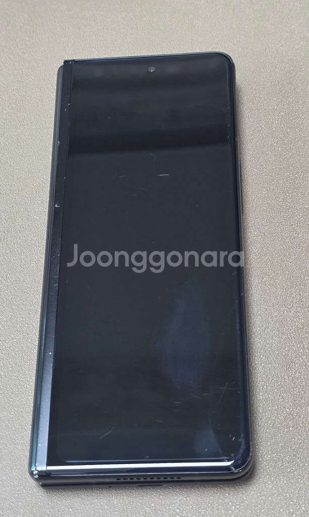 갤럭시폴드3 내부액정 파손.--0