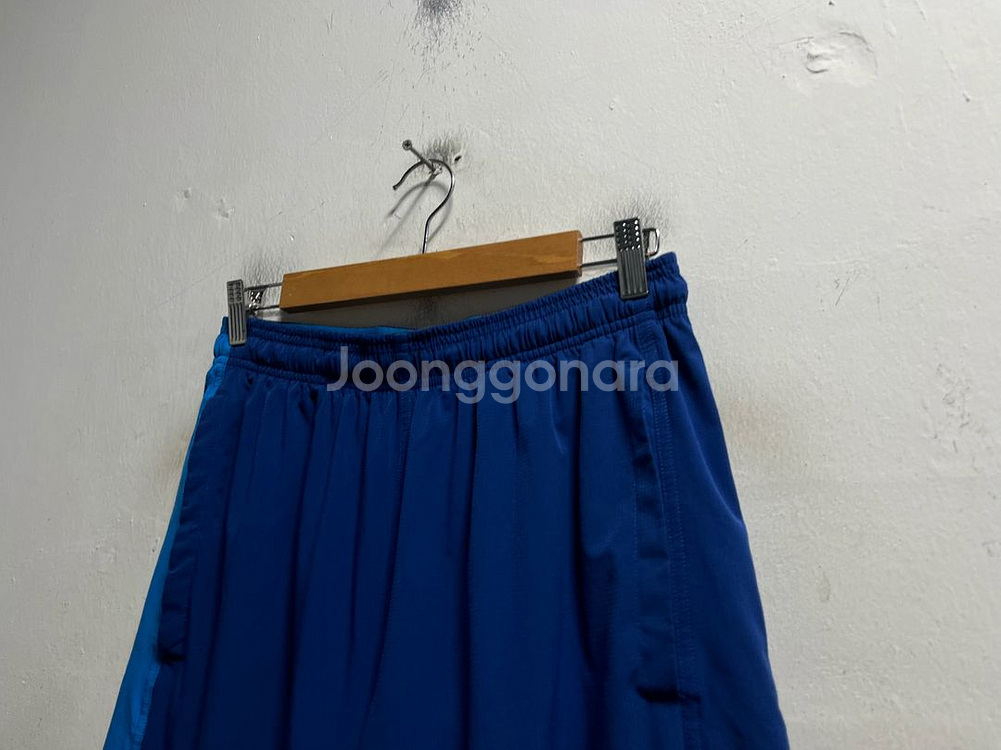 32-33 언더아머 기능성 스판 밴딩 반바지--1
