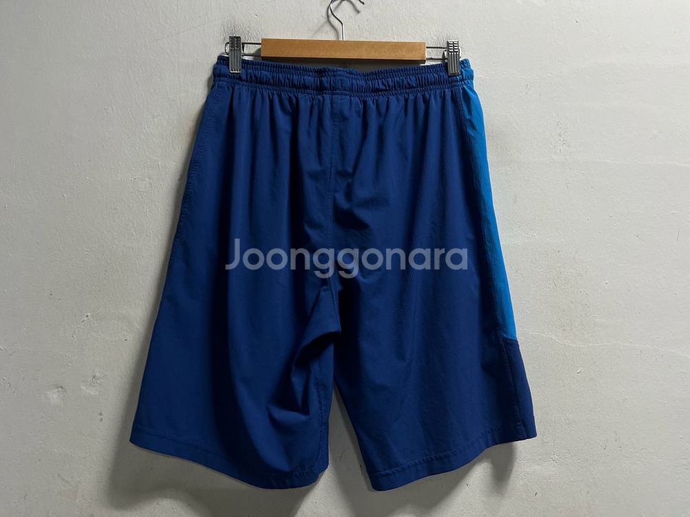 32-33 언더아머 기능성 스판 밴딩 반바지--3