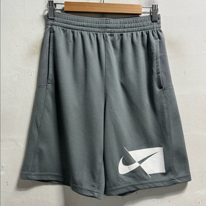 28-30 나이키 드라이핏 기능성 스판 밴딩 반바지