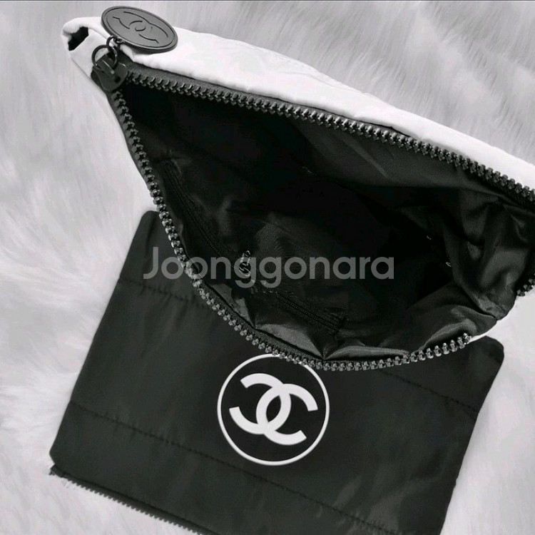 샤넬 패딩 파우치 클러치백 데일리 핫템 아이보리--5
