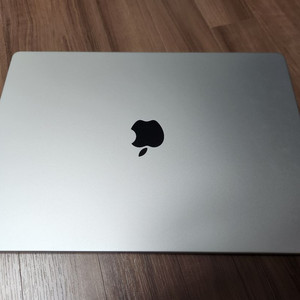 맥북프로 M3 16인치 12코어 36GB 512GB 사