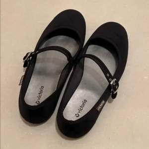 빅토리아 오다 메리제인 블랙 230 1회착용