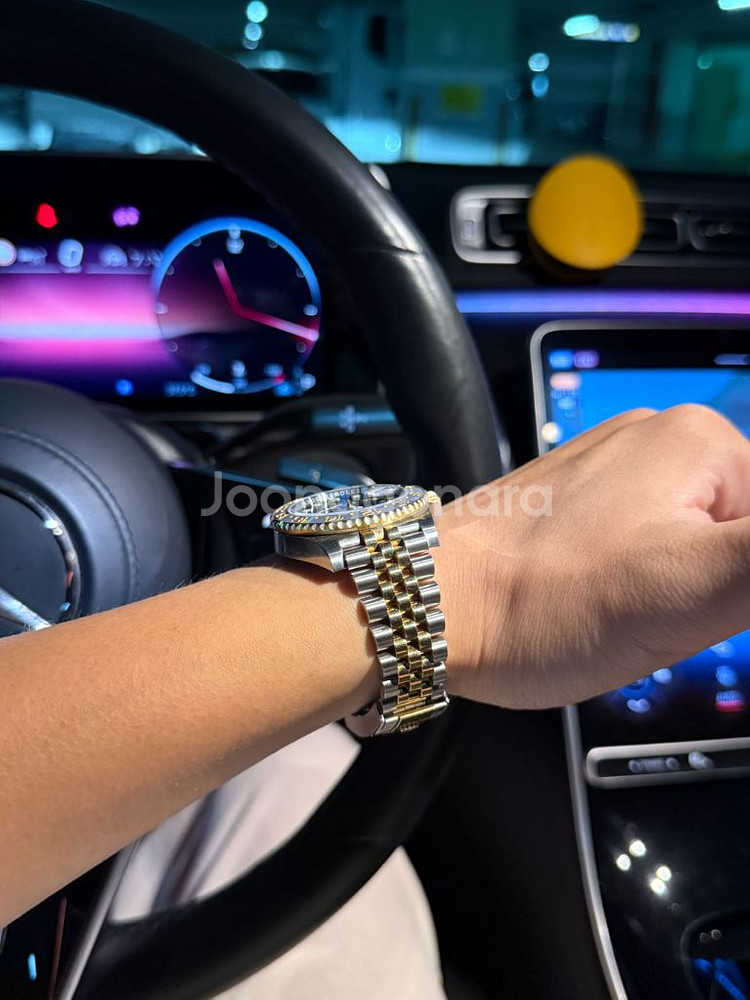 롤렉스 GMT 마스터2 꿀벌 판매합니다--1