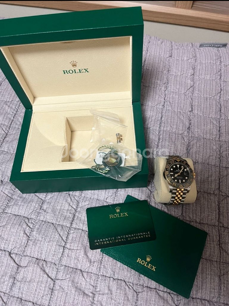 롤렉스 GMT 마스터2 꿀벌 판매합니다--3